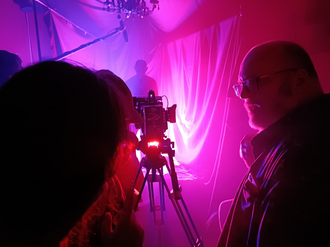 Nathan Head doubling as The Mogern's forearm in the original ending